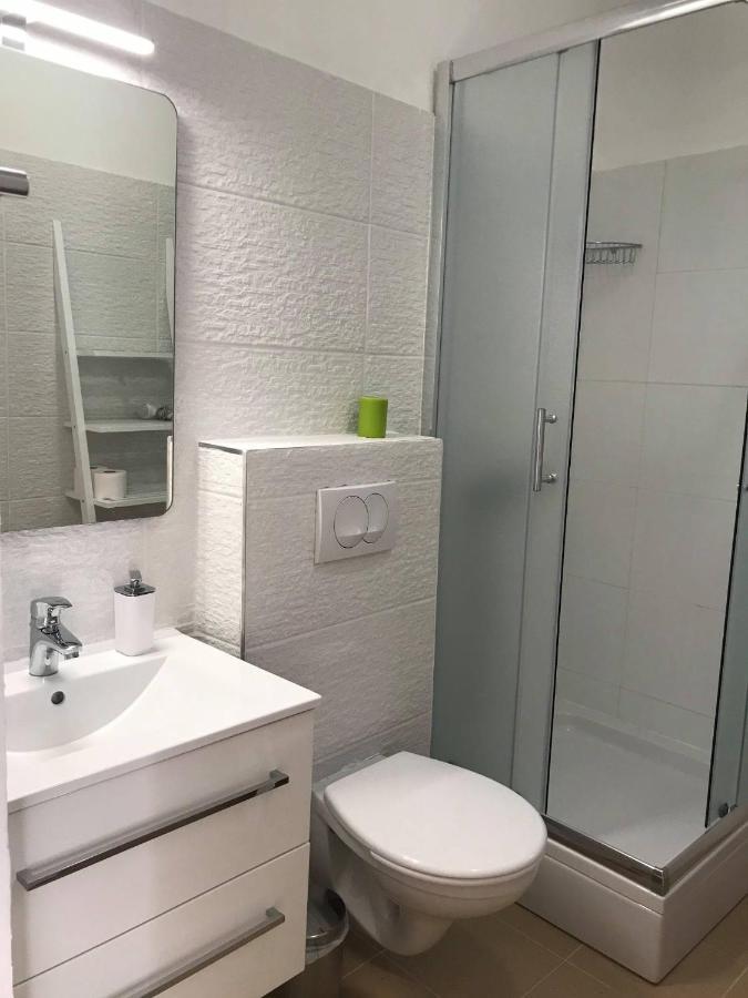Silvano Apartment Murter